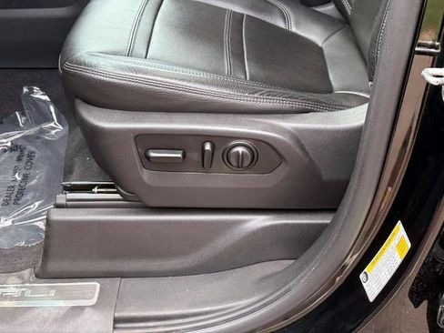 Used 2019 GMC Sierra 1500 Denali w/ Denali Ultimate Package AWD/4WD image 18
