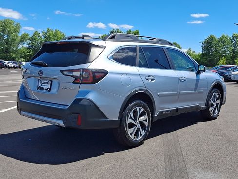 Used 2020 Subaru Outback Limited AWD/4WD image 7