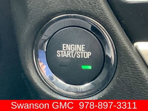 Certified 2020 GMC Yukon XL Denali w/ Denali Ultimate Package AWD/4WD image 18