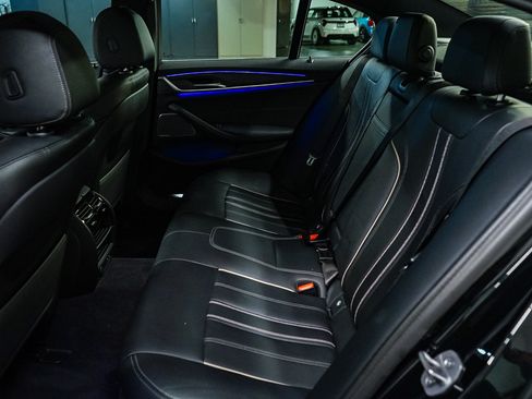 Used 2023 BMW 540i w/ Premium Package RWD image 18