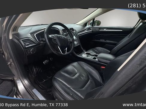 Used 2017 Ford Fusion Titanium FWD image 15
