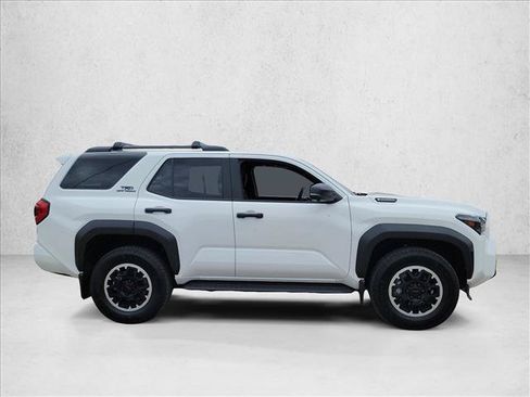 Used 2026 Toyota 4Runner TRD Off-Road Premium AWD/4WD image 4