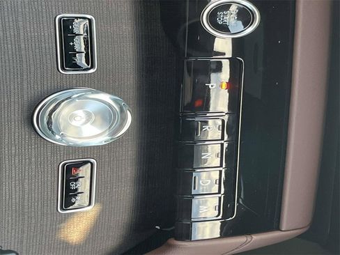 New 2025 Lincoln Navigator Reserve image 26