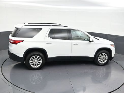 Used 2019 Chevrolet Traverse LT FWD image 22