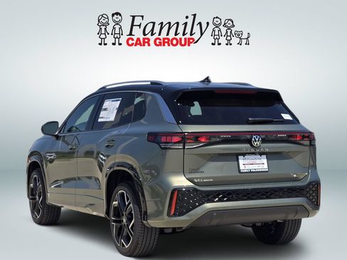 New 2026 Volkswagen Tiguan SEL R-Line AWD/4WD image 3