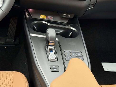 New 2026 Lexus UX 300h 300h Premium image 15