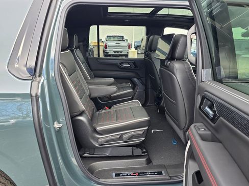 New 2026 GMC Yukon XL AT4 Ultimate AWD/4WD image 36