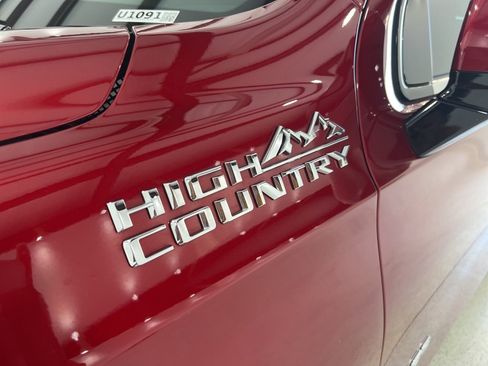 Used 2024 Chevrolet Tahoe High Country image 30