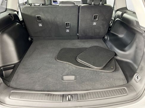 Used 2023 Jeep Grand Cherokee Limited image 25