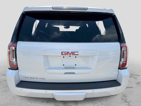 Used 2019 GMC Yukon XL SLT w/ Open Road Package AWD/4WD image 5