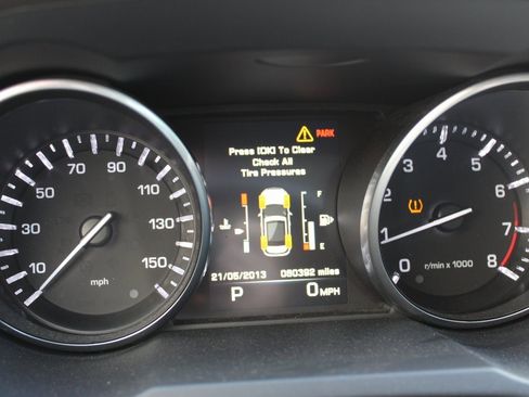 Used 2015 Land Rover Range Rover Evoque Pure Plus image 9