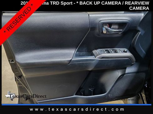 Used 2016 Toyota Tacoma TRD Sport w/ Premium & Technology Package RWD image 8