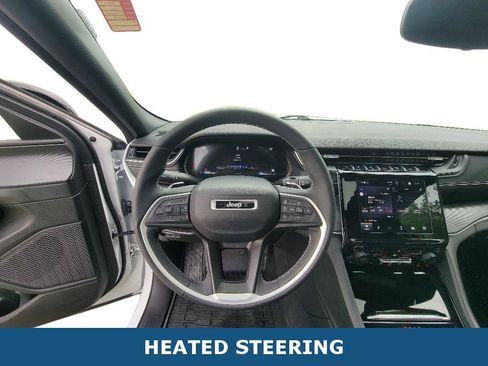 Used 2023 Jeep Grand Cherokee L Laredo AWD/4WD image 6