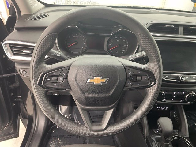 Used 2023 Chevrolet TrailBlazer LT w/ Convenience Package AWD/4WD image 17