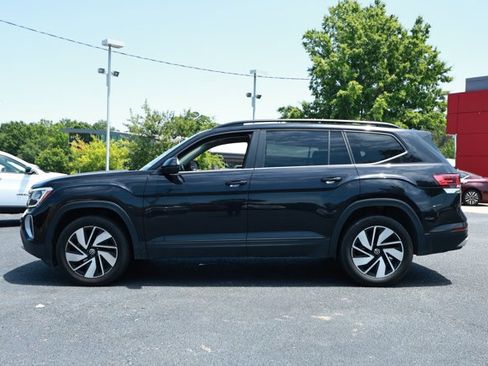 Used 2024 Volkswagen Atlas SE FWD image 9