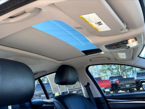 Used 2016 BMW 528i Sedan image 13