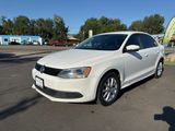 Used 2011 Volkswagen Jetta SE image 3