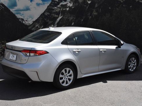 Certified 2024 Toyota Corolla LE FWD image 3