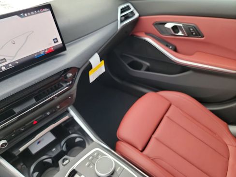 Certified 2025 BMW 330i xDrive Sedan w/ M Sport Package image 18