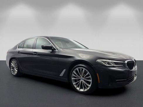Used 2023 BMW 530i w/ Premium Package RWD image 1