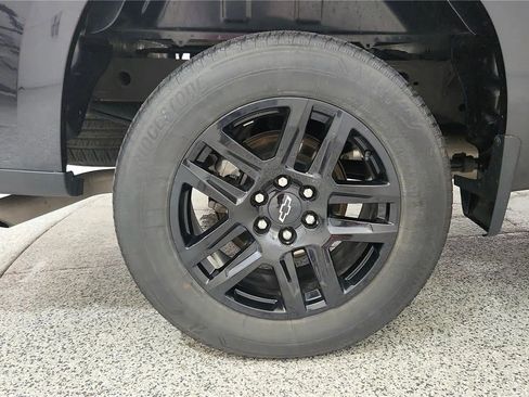 Used 2023 Chevrolet Silverado 1500 Custom w/ LPO, Dark Essentials Package image 13