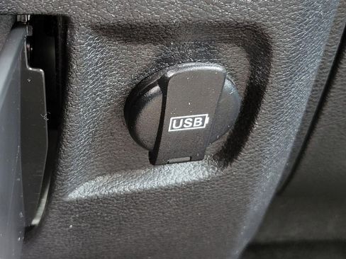 Used 2013 RAM 2500 Tradesman w/ Chrome Appearance Group RWD image 28