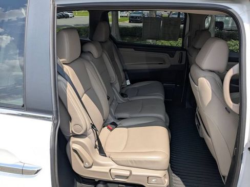 Certified 2023 Honda Odyssey Touring image 37