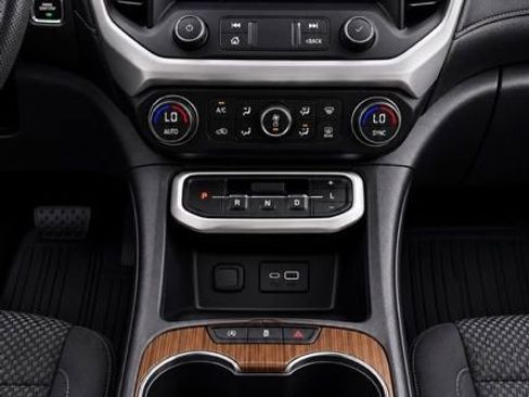 Used 2023 GMC Acadia SLE w/ Driver Convenience Package AWD/4WD image 27