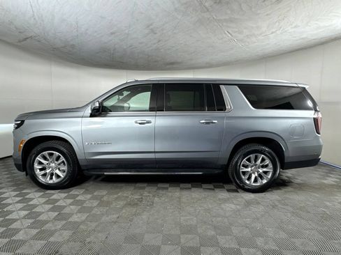 Certified 2025 Chevrolet Suburban Premier AWD/4WD image 9