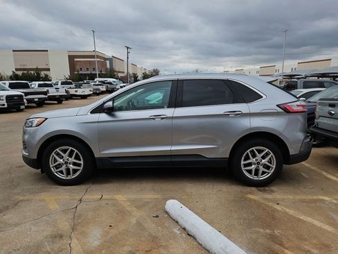 Used 2022 Ford Edge SEL w/ Convenience Package image 7
