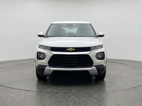 Used 2025 Chevrolet TrailBlazer LT FWD image 2