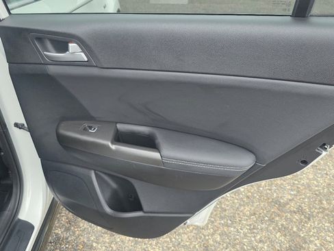 Used 2020 Kia Sportage S image 22