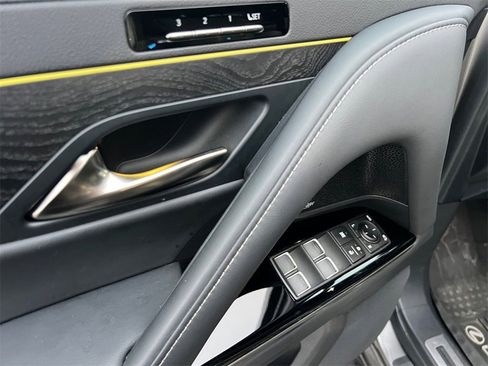 Used 2023 Lexus LX 600 4WD w/ Accessory Package (Z1) image 24