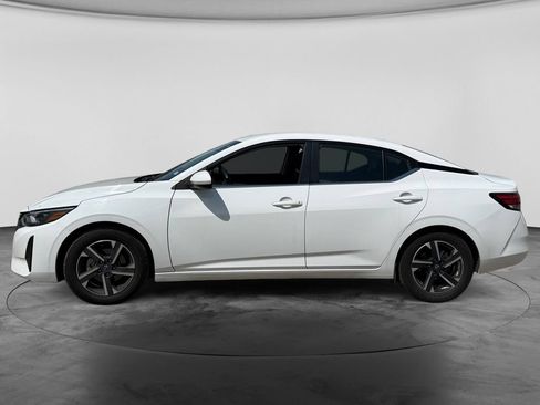 Used 2025 Nissan Sentra SV FWD image 5