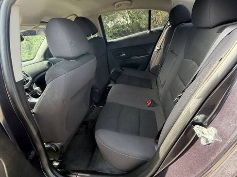 Used 2016 Chevrolet Cruze LT FWD image 8