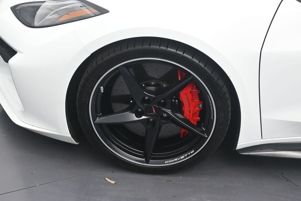 Used 2025 Chevrolet Corvette E-Ray AWD/4WD image 9