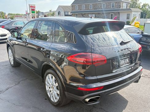 Used 2017 Porsche Cayenne Platinum Edition AWD/4WD image 5