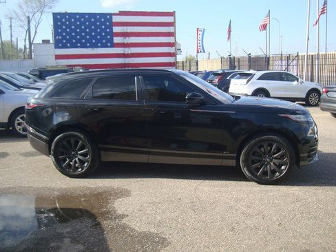 Used 2018 Land Rover Range Rover Velar R-Dynamic SE image 6