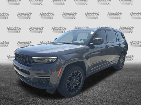 Used 2025 Jeep Grand Cherokee L Summit image 5