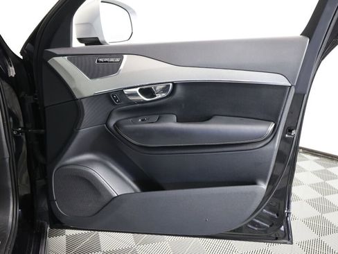 Used 2016 Volvo XC90 T6 R-Design w/ Vision Package image 26