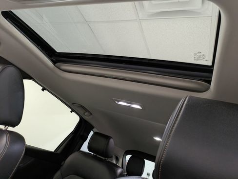 Used 2024 MAZDA CX-90 3.3 Turbo w/ Preferred Package image 21