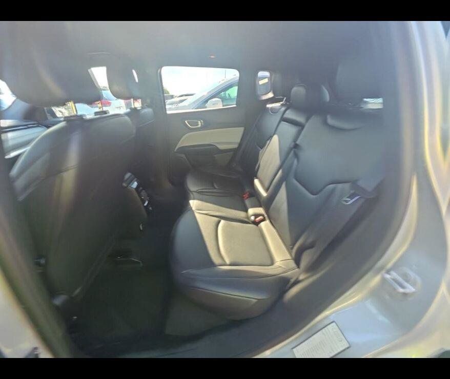 Used 2025 Jeep Compass Limited AWD/4WD image 7
