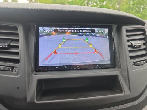 Used 2018 Hyundai Tucson SE AWD/4WD image 19