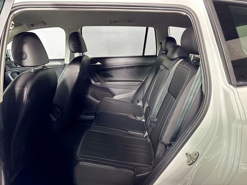 Certified 2022 Volkswagen Tiguan SE image 20