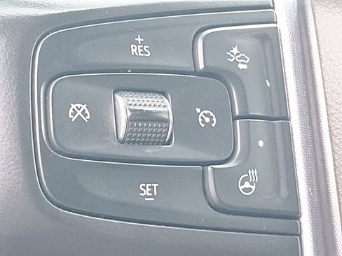 Used 2022 GMC Sierra 1500 SLT image 39