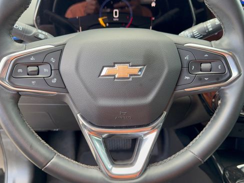 Used 2024 Chevrolet Trax LT w/ Driver Confidence Package FWD image 10