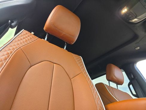 New 2026 Chrysler Pacifica Pinnacle image 14