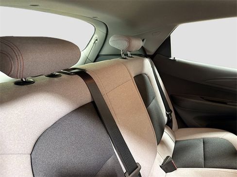 Used 2020 Chevrolet Bolt LT image 27