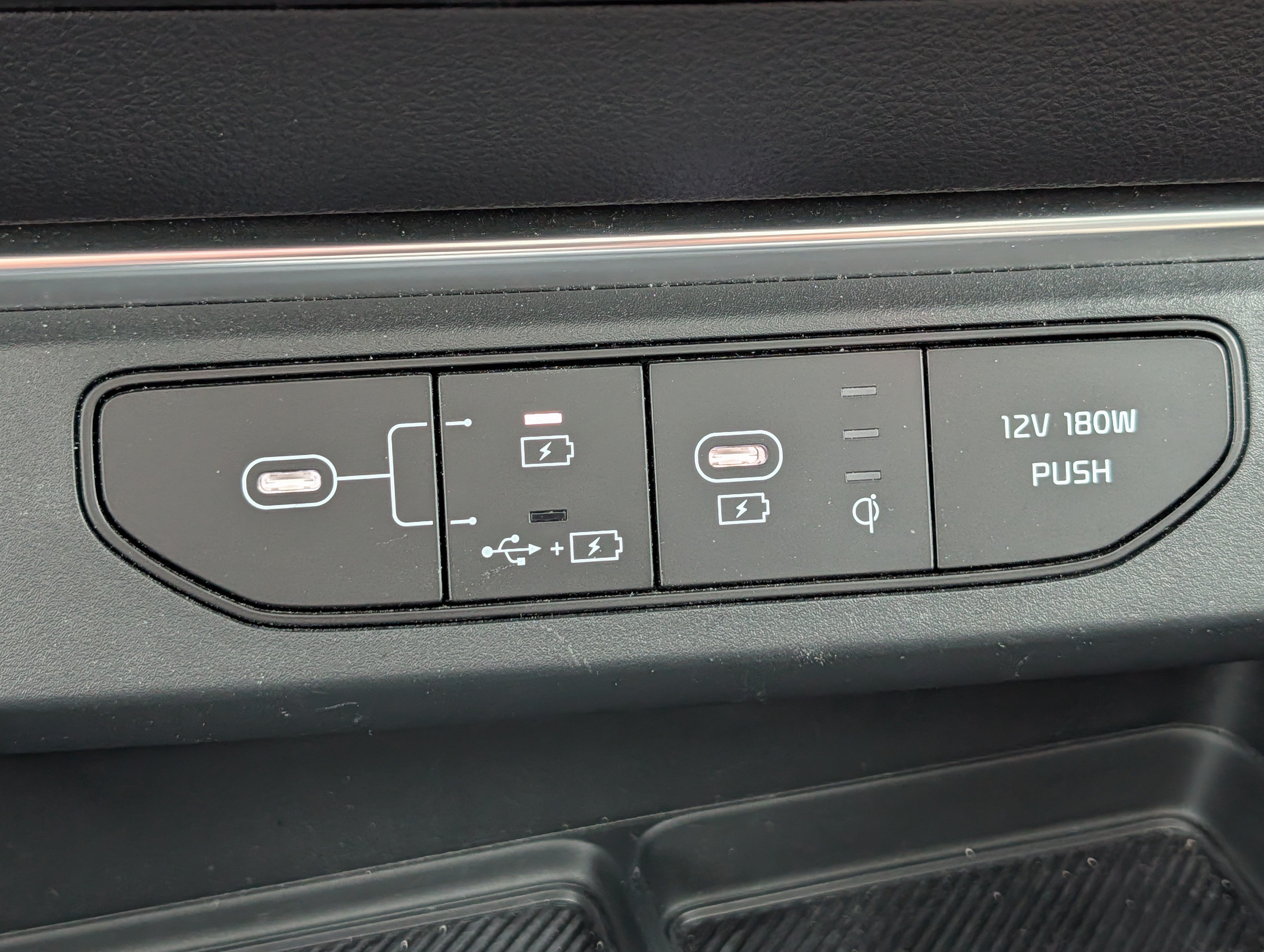 Certified 2025 Kia Carnival SX Prestige FWD image 33