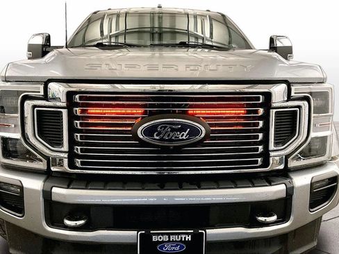 Used 2022 Ford F450 Platinum w/ FX4 Off-Road Package image 3